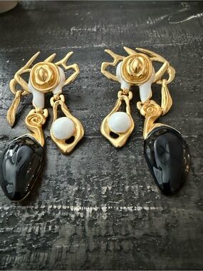 Gold Tone Black and White enamel Drop Earrings